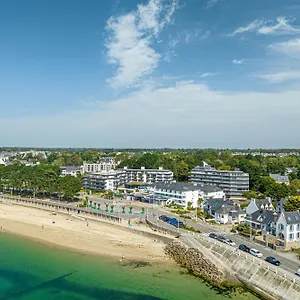 3* Aparthotel Pierre & La Corniche De La